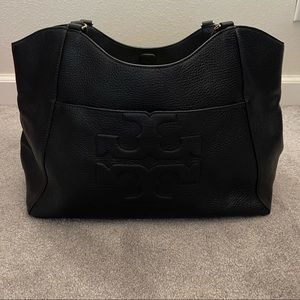 EUC - Tory Burch Bombe T Tote